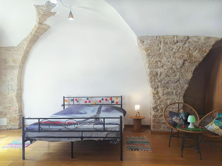 Pour Les Amoureux Des Vieilles Pierres Poussan Dış mekan fotoğraf